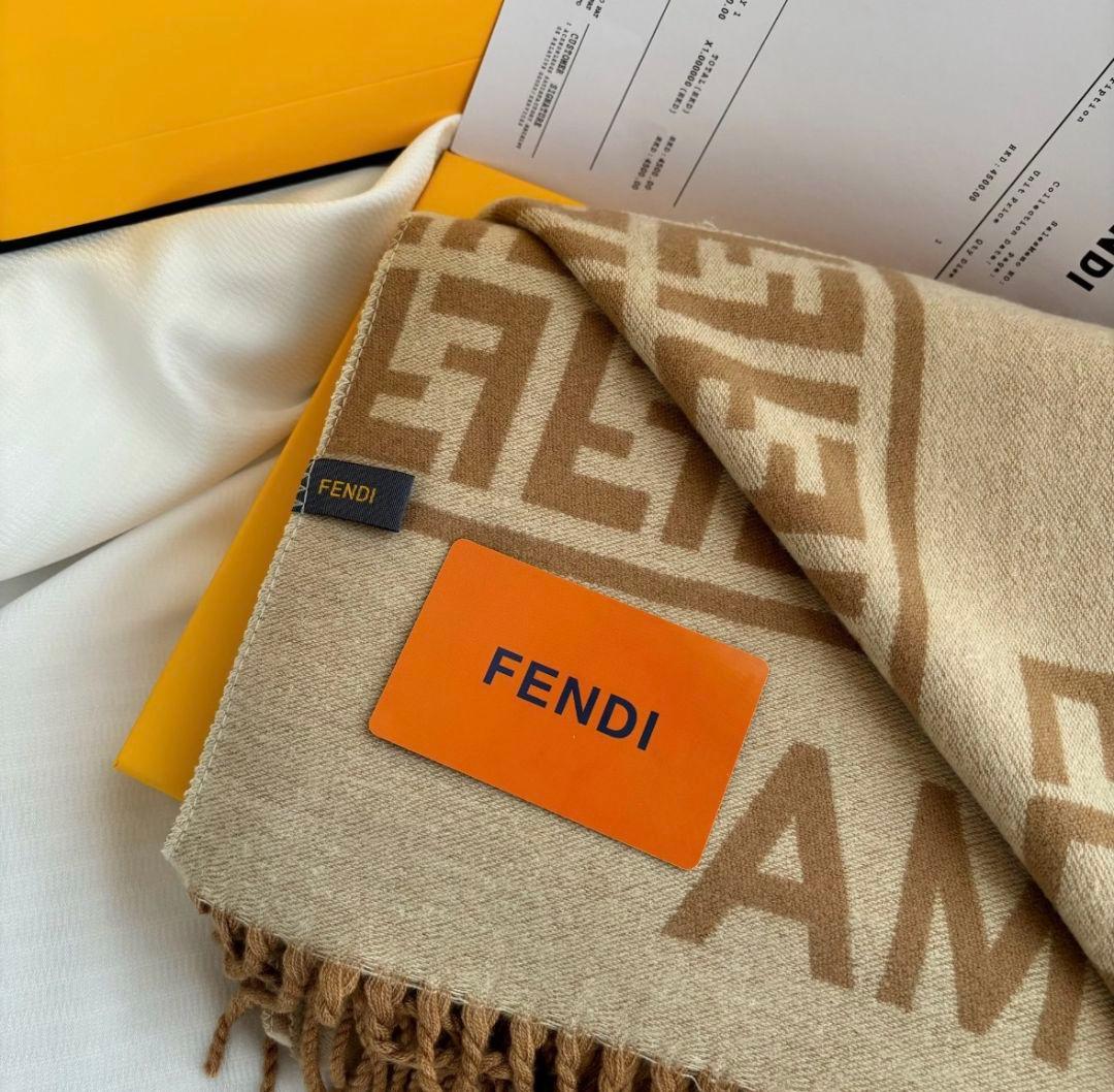 FENDI フェンディ FFロゴ マフラー ブラウン ベージュ フリンジ付き