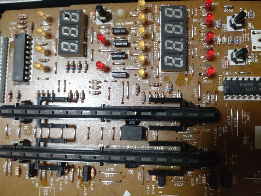 Pioneer DJM-700 動作確認済み CHクロスフェーダー交換　送料込み