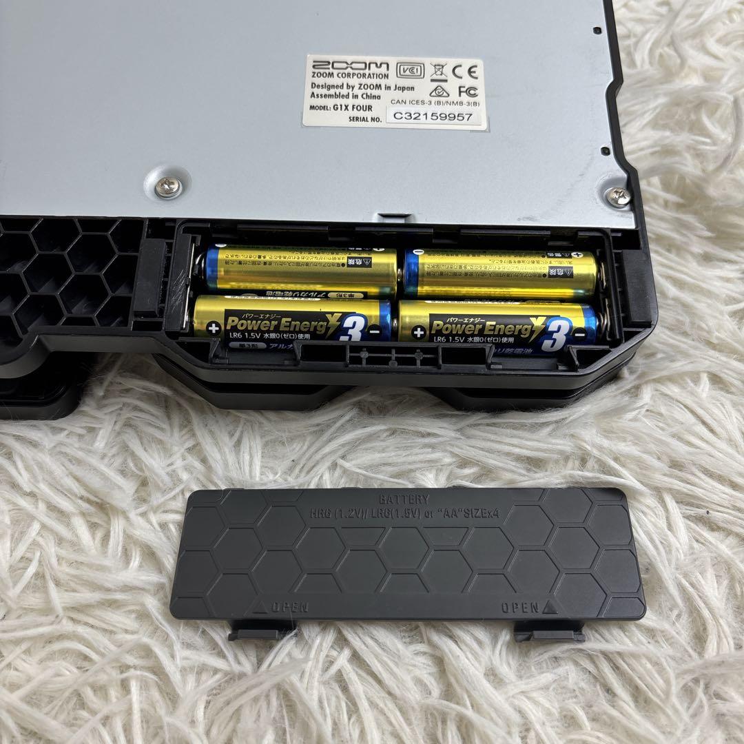 美品✨　ZOOM G1X FOUR ズーム ギター マルチエフェクター