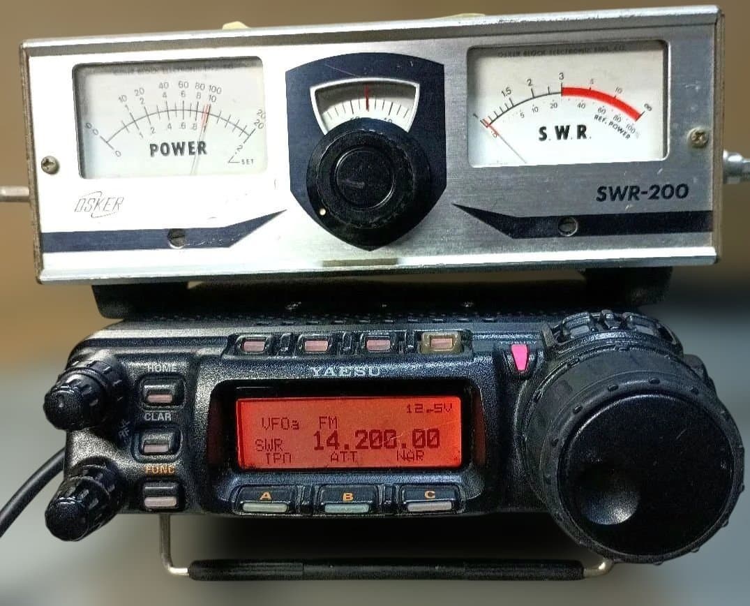 カ*ン様 YAESU FT-857 技適02KN333 100W FT8できまし