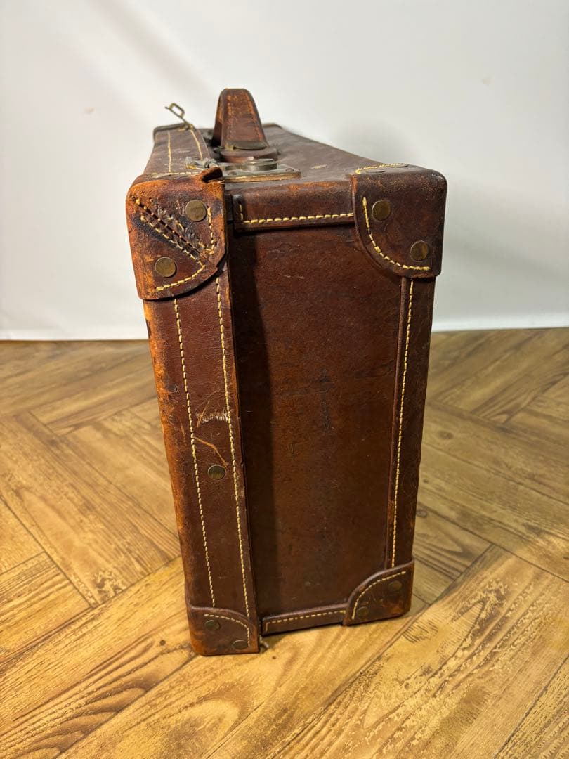 特大　レザー　本革トランクケース　トランクバッグ　ビンテージ　67cm×37cm