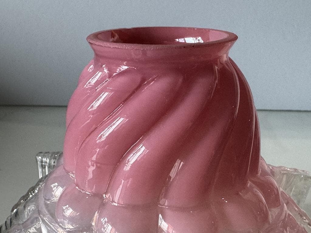 ⑦ 英国アンティーク　ピンクとオパールセンド　ランプシェード フリル