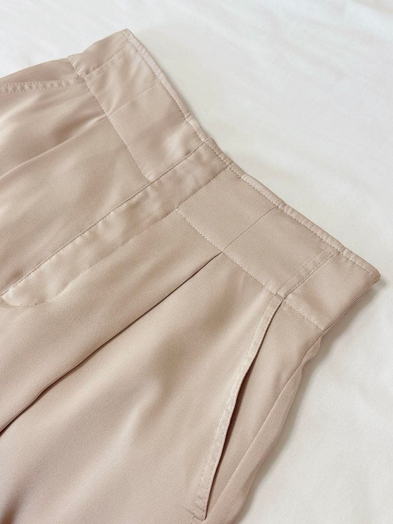 完売　未使用タグ付❤︎LOUNIE❤︎ルーニィ 大人気 新品 サテン カーゴパンツ