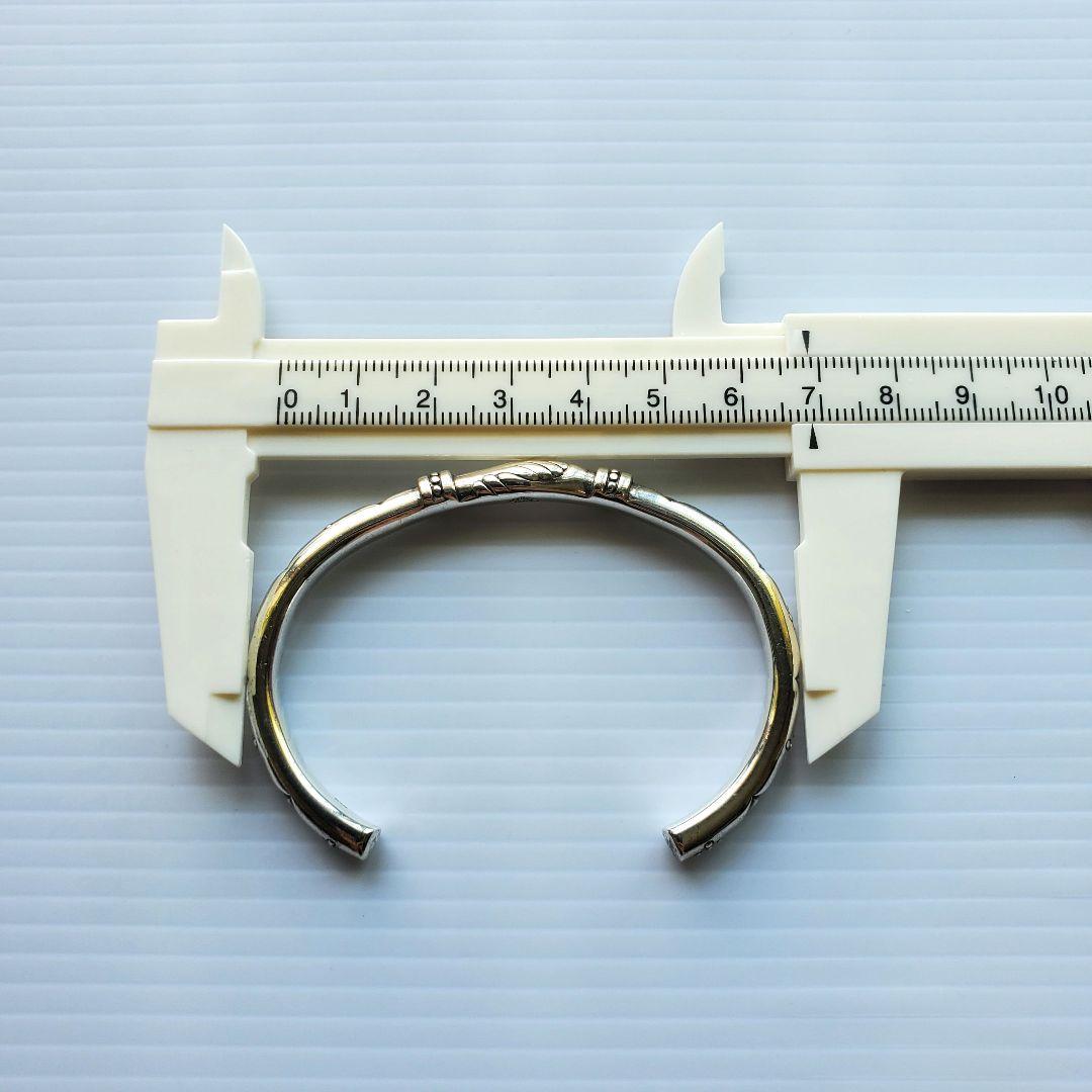 アクアフォーティス　シルバー　バングル　ブレスレット　アクセサリー