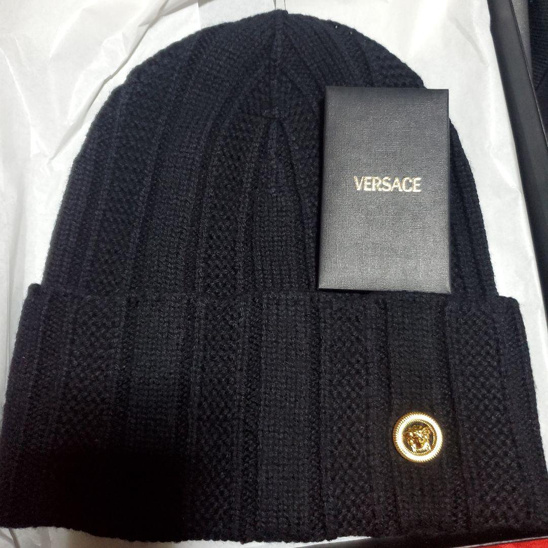 ヴェルサーチ　ニット帽　未使用　新品　ブラック　黒　ベルサーチ