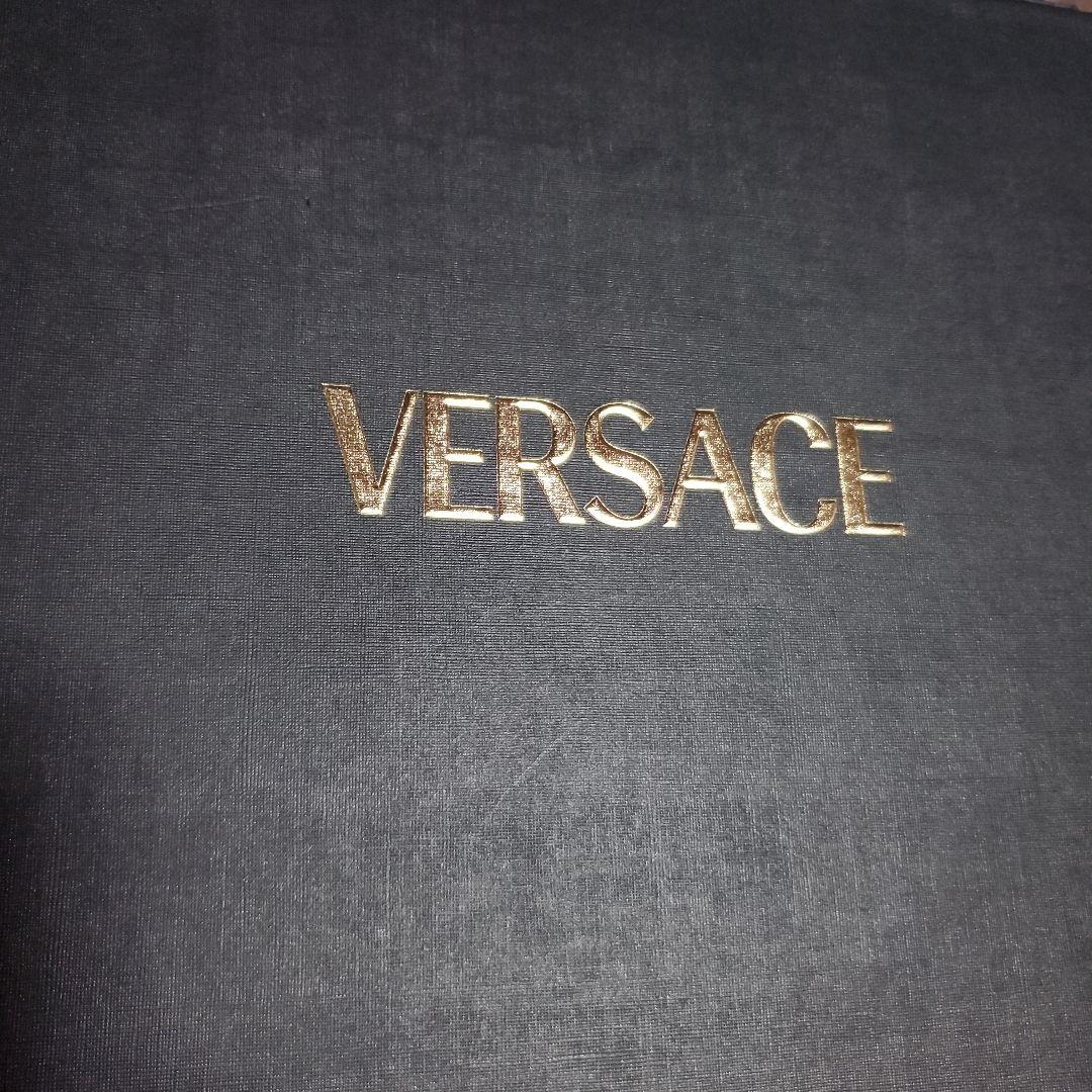 ヴェルサーチ　ニット帽　未使用　新品　ブラック　黒　ベルサーチ