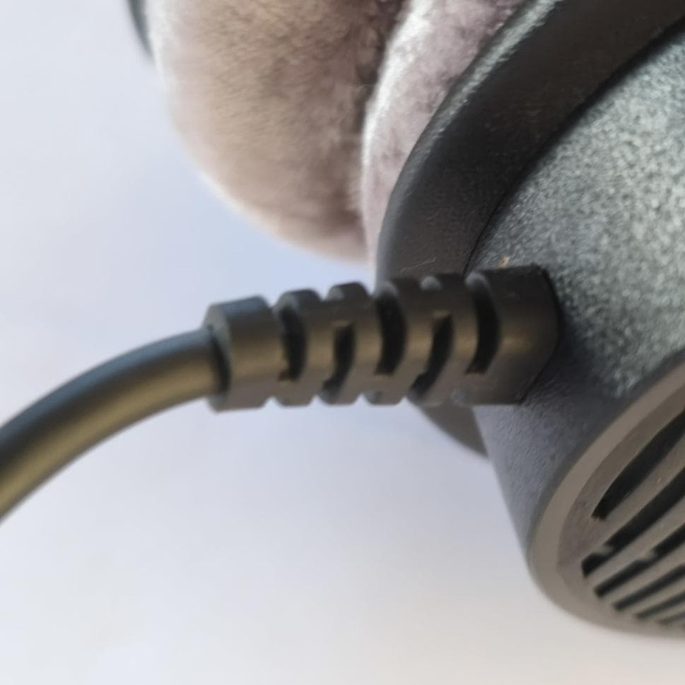 【ヘッドホン】beyerdynamic / DT990PRO 250Ω