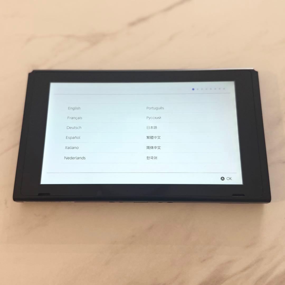 2017年度　Nintendo Switch ニンテンドー　スイッチ　本体のみ