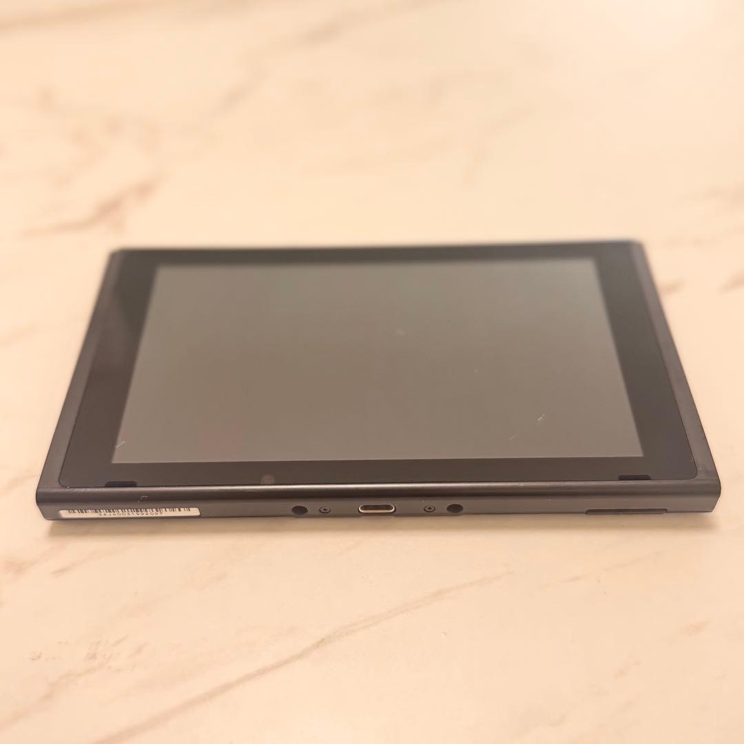 2017年度　Nintendo Switch ニンテンドー　スイッチ　本体のみ