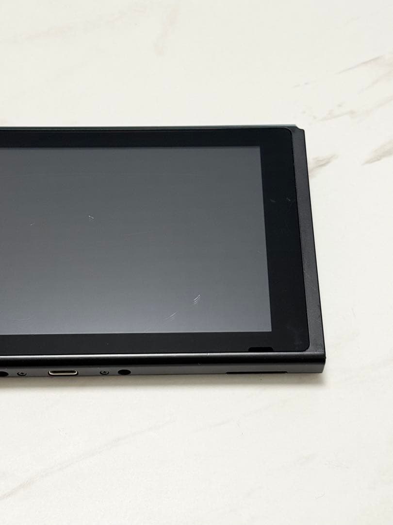 2017年度　Nintendo Switch ニンテンドー　スイッチ　本体のみ