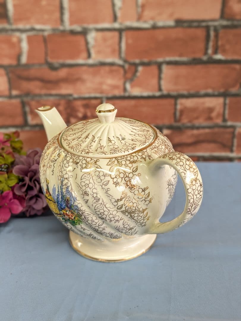 イギリス アンティーク クリノリンレディ ティーポット SALDER窯