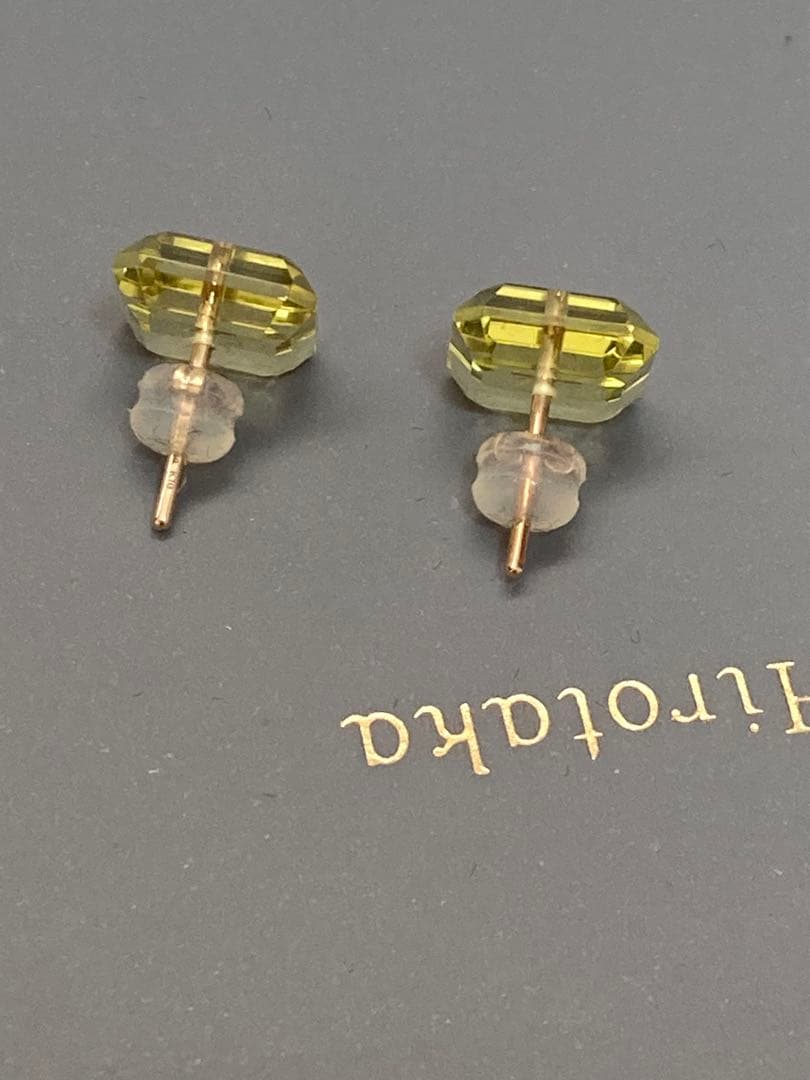 美品hirotaka ヒロタカ　スクエア ストーン ピアス / レモンクオーツ
