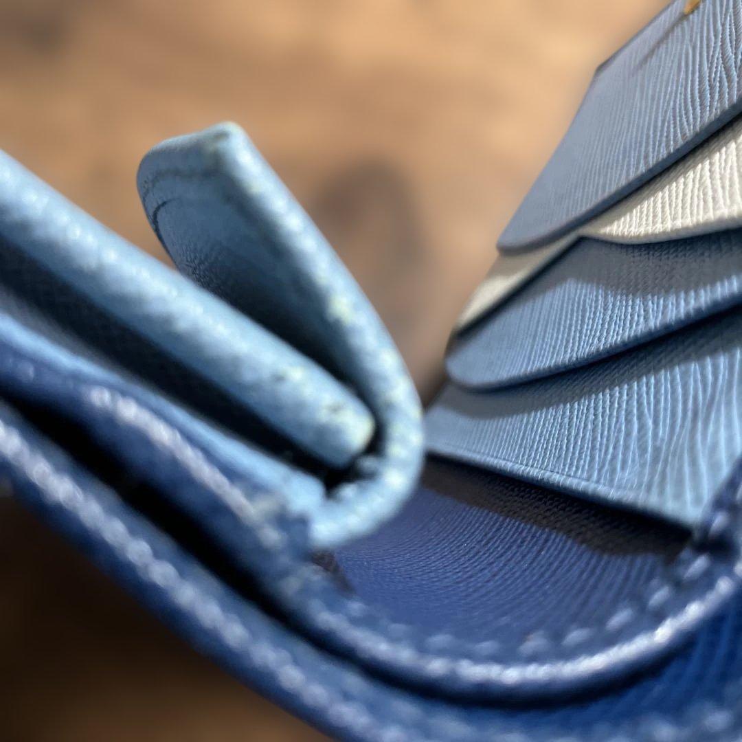 【早い者勝ち】PRADA SAFFIANO バイカラー 二つ折り財布