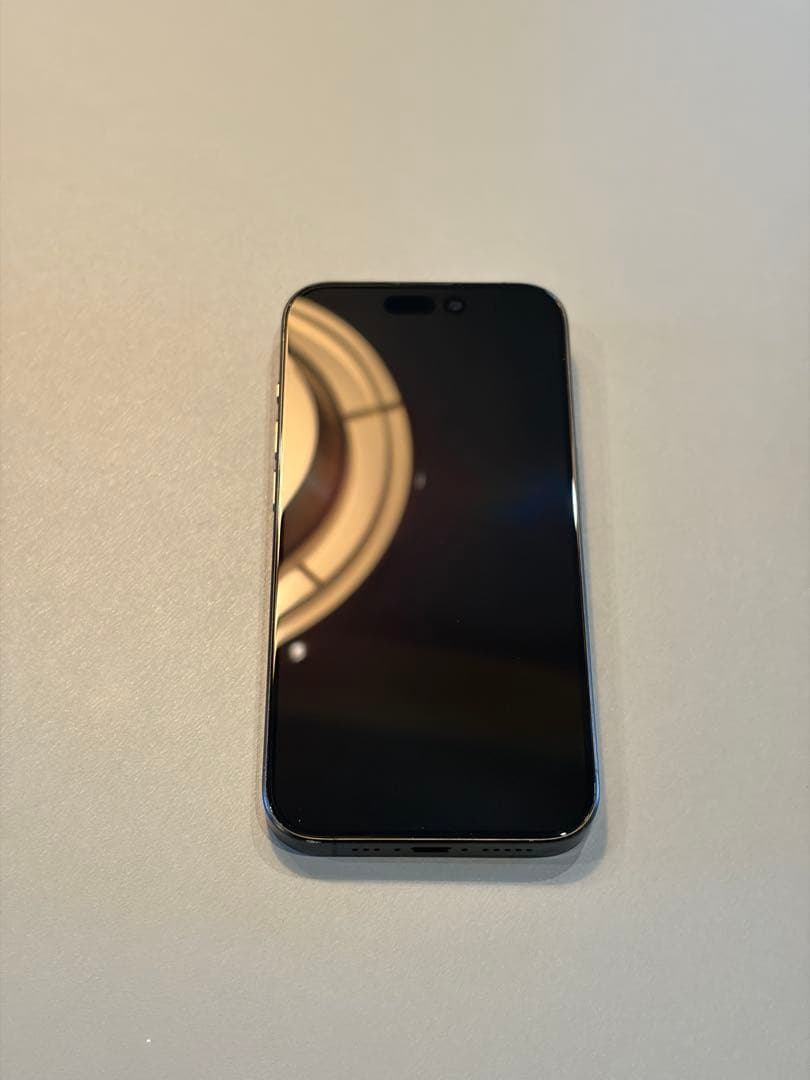 iPhone 15 Pro 512GB ブラックチタニウム　本体