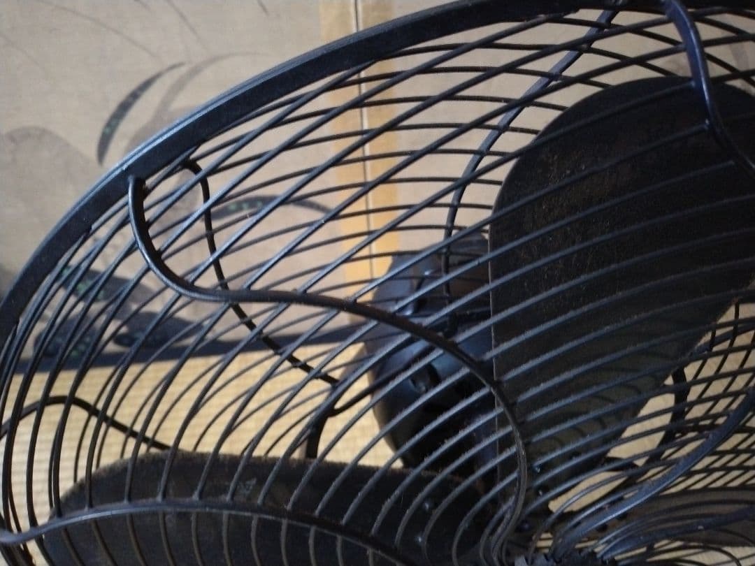 7月迄！極美品　安全安心なオーバーホール済み　別誂え台付アンティーク扇風機　骨董