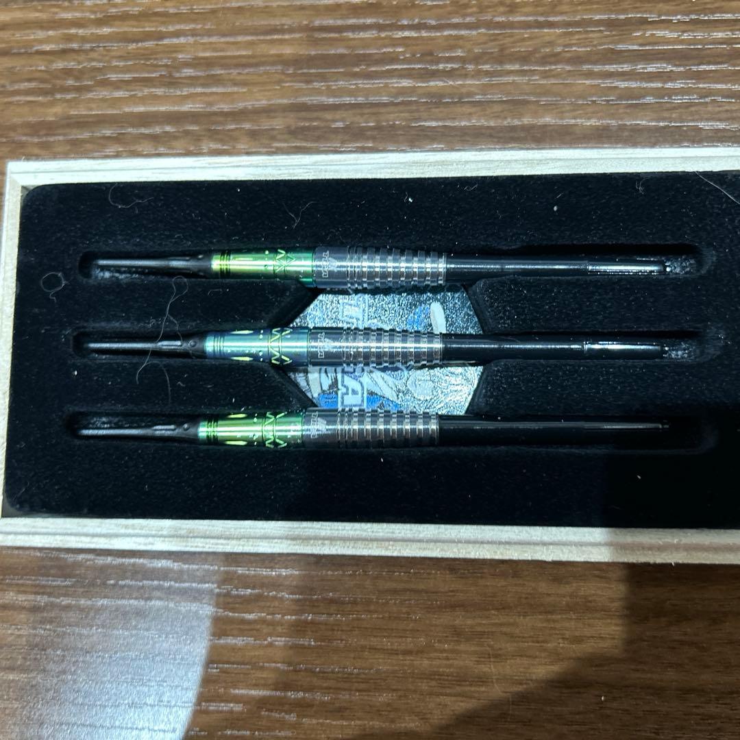 ダーツ　ティガ　エンプレチュ3 フュージョン 坂口優希恵モデル　TIGA