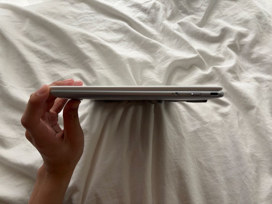 【高性能Core i7】Yoga Slim 7 Carbon ⚠️キーボード不良