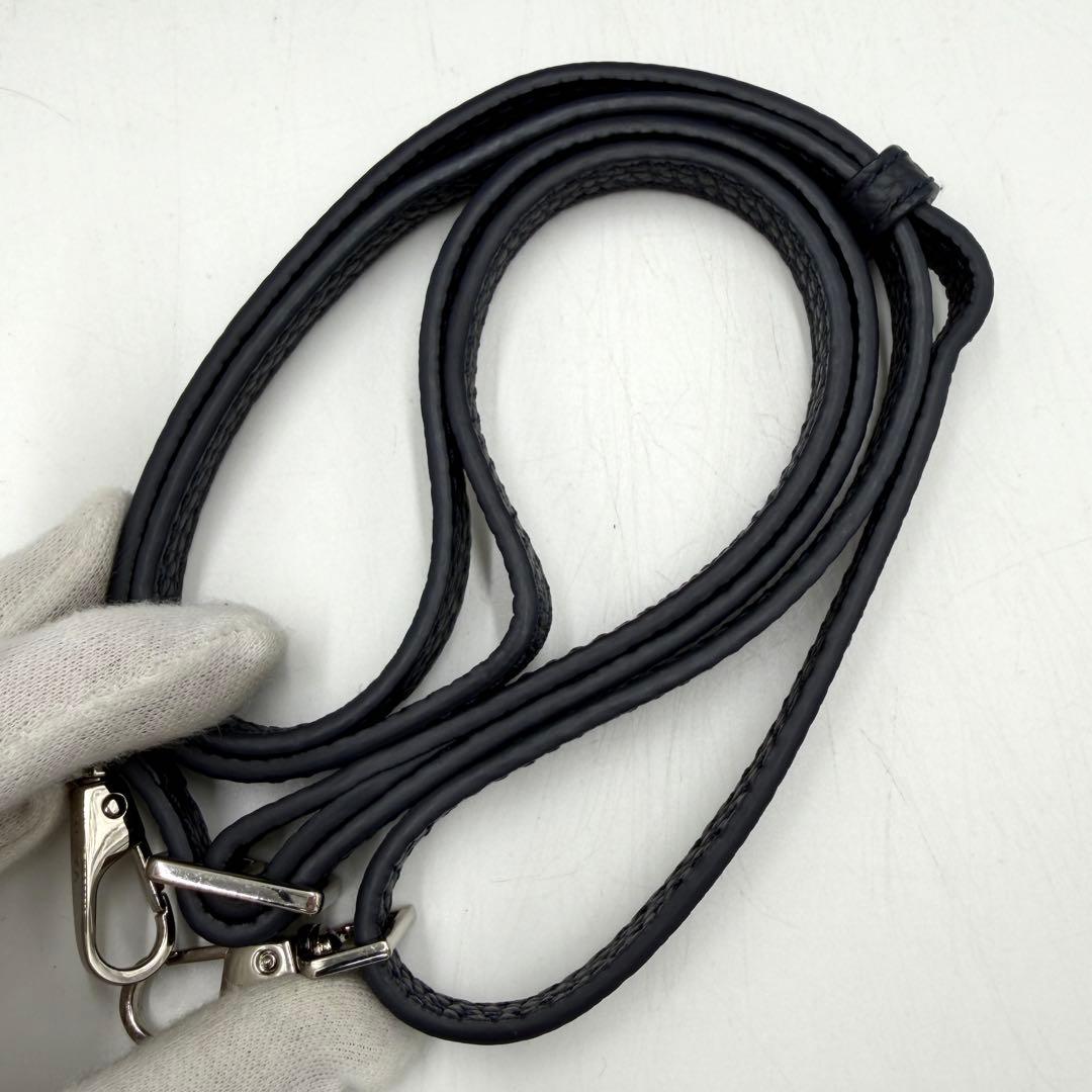 【美品】ヴァジック ハンドバッグ エバーミニミニ ワンハンドル レザー ネイビー