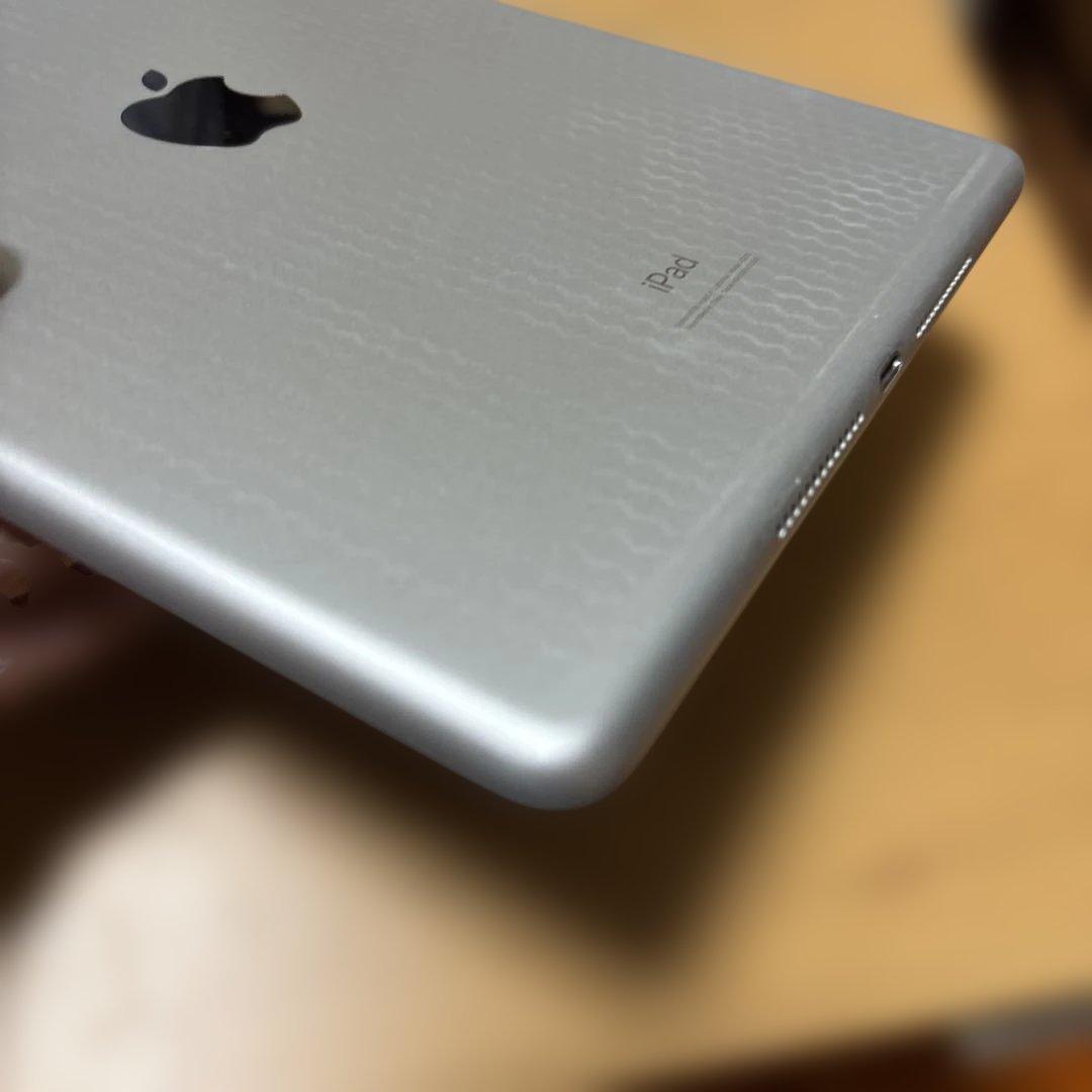 Wi-Fiモデル　iPad 第8世代 美品