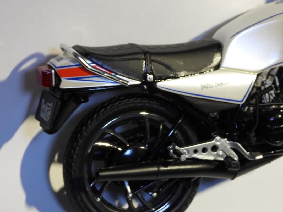 Wit’s YAMAHA RZ-250 1/12　白黒2点　欠陥アリ