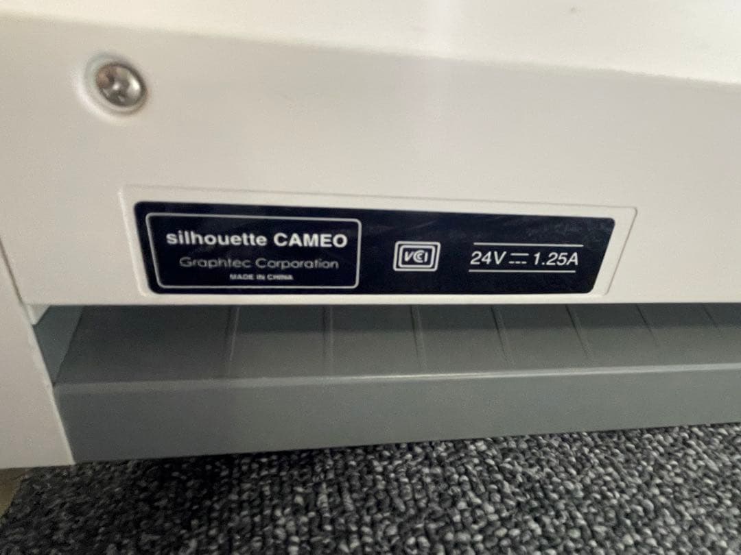 カッティングマシン シルエットカメオ silhouette cameo