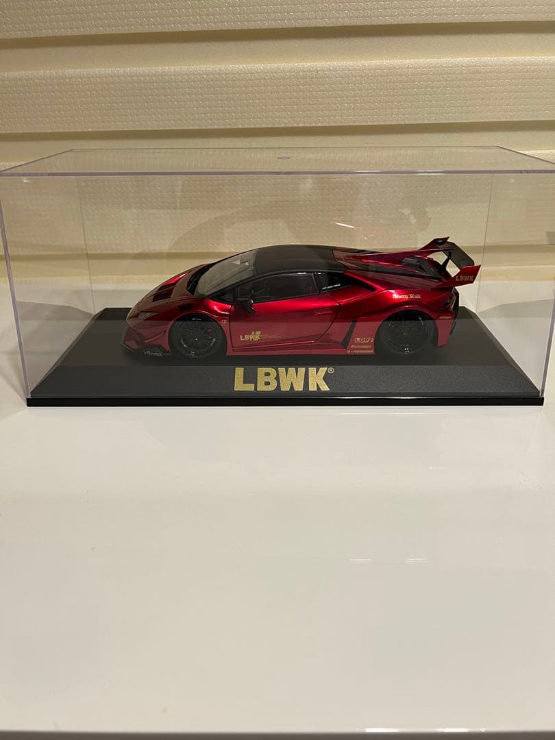 ひろ オートアート LBWK ランボルギーニウラカン1/18