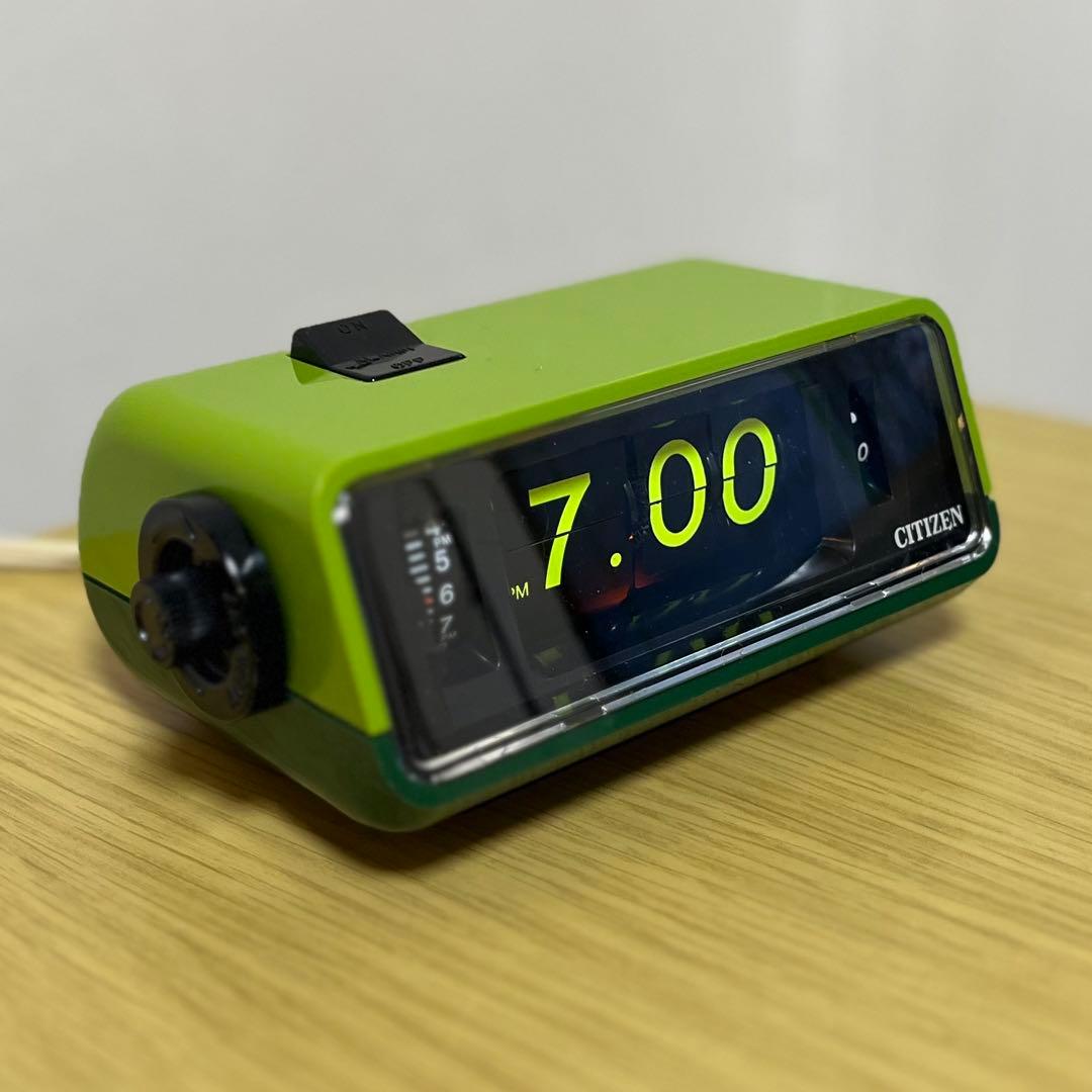 【メンテ済・動作正常】美品！CITIZEN パタパタ時計 ハイリーフ・カーチス緑