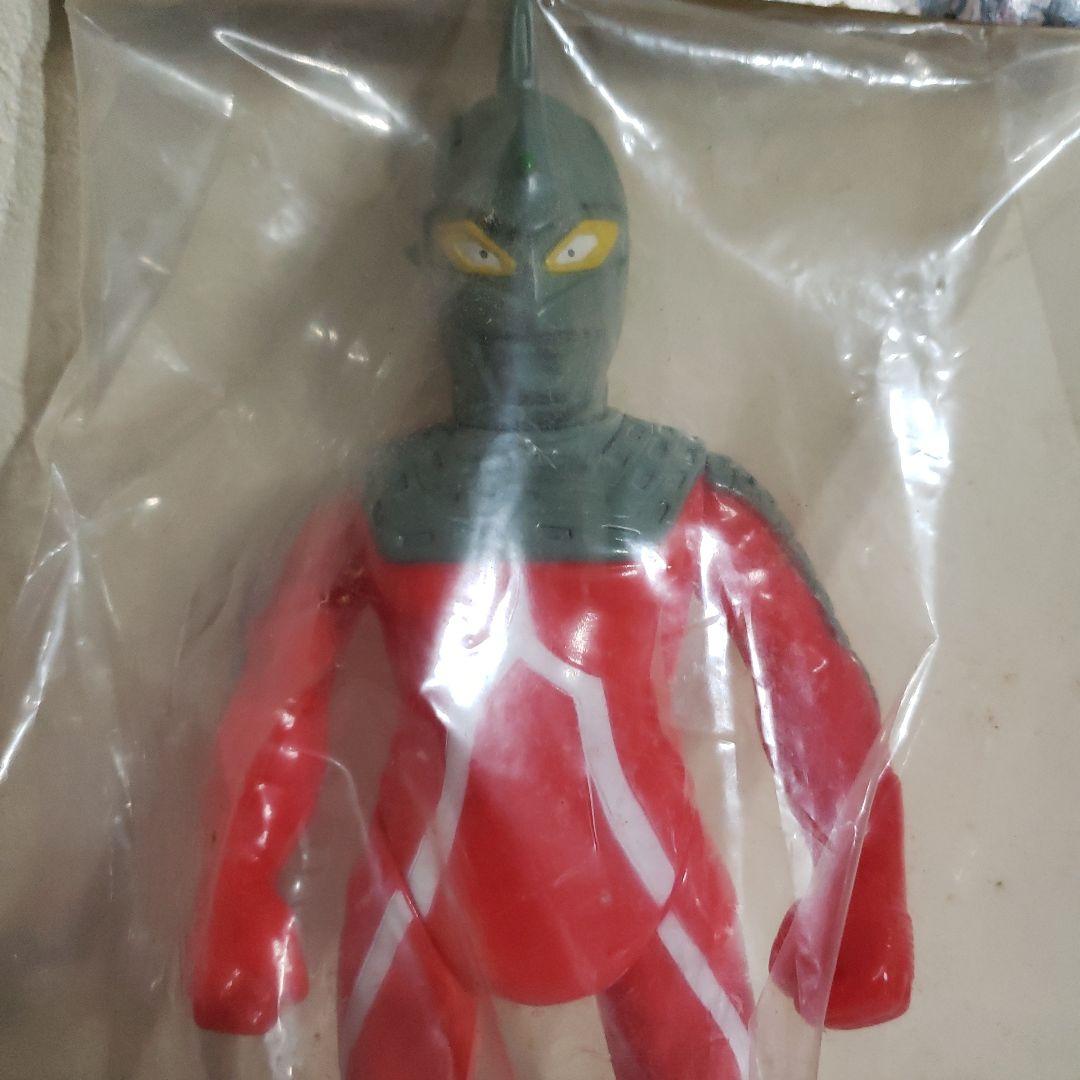怪獣軒 ソフビ　ウルトラマン　セブン　赤いフィギュア 未開封