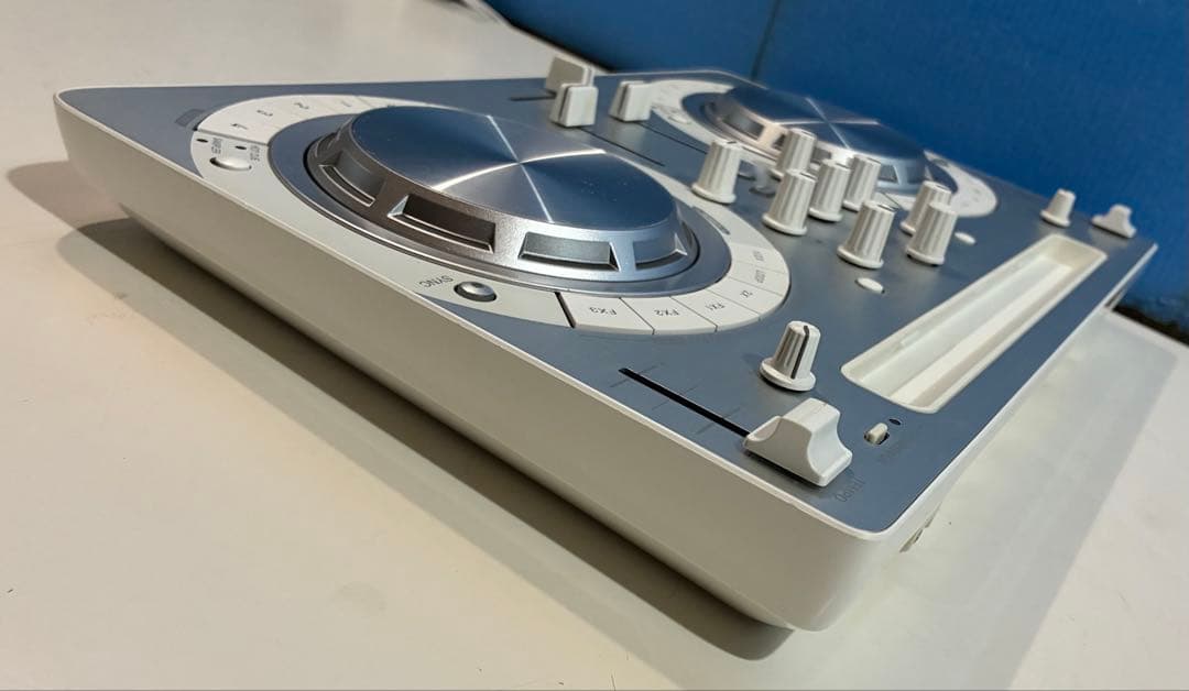 Pioneerパイオニア　 DDJ-WEG03ーW　コントローラー