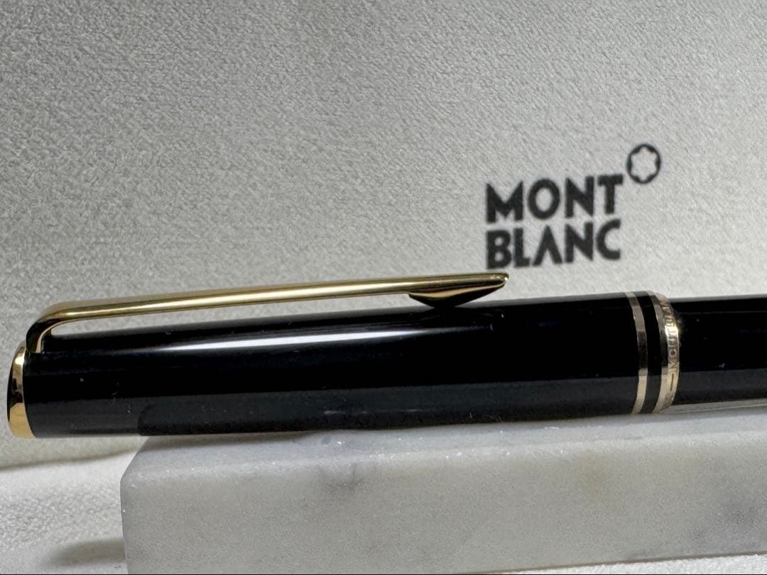 【極美品】モンブラン絶版モデル「CLASSIC」ボールペン　ブラック