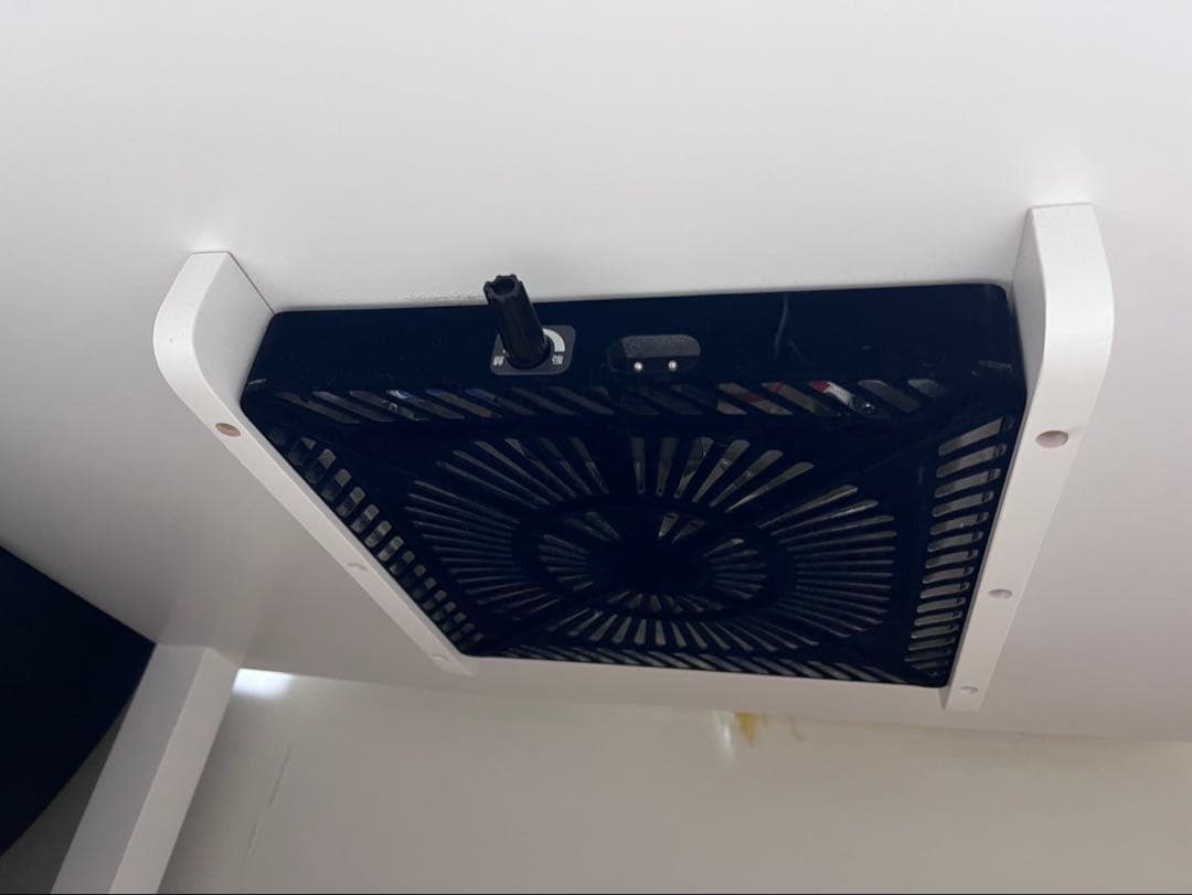 こたつとしても使えるテーブル