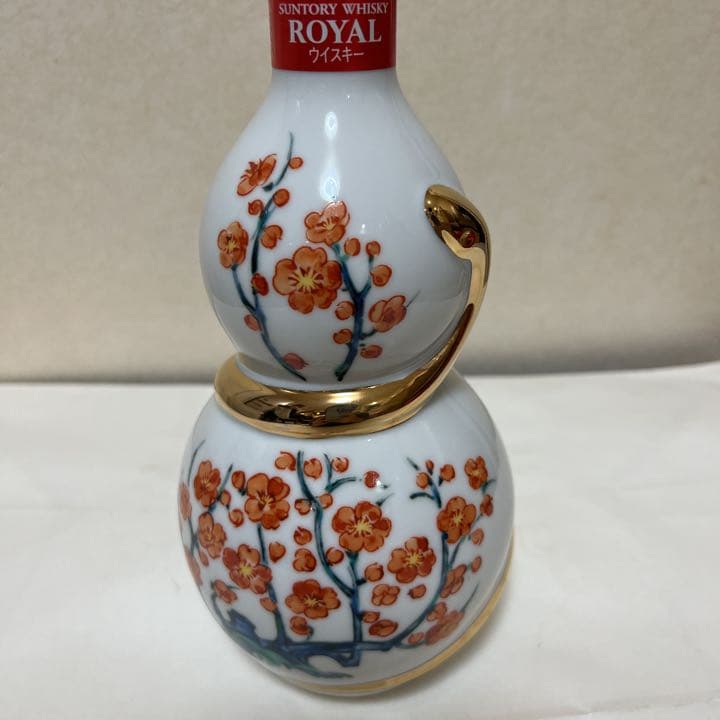 サントリーウイスキーローヤル巳歳ボトル