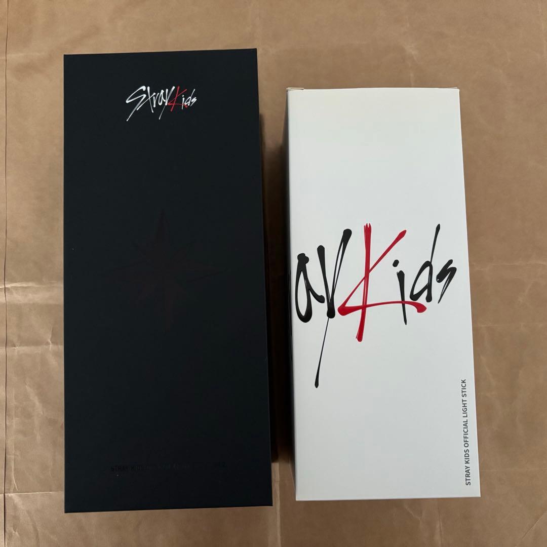 Stray Kids 公式ペンライト　2種セット