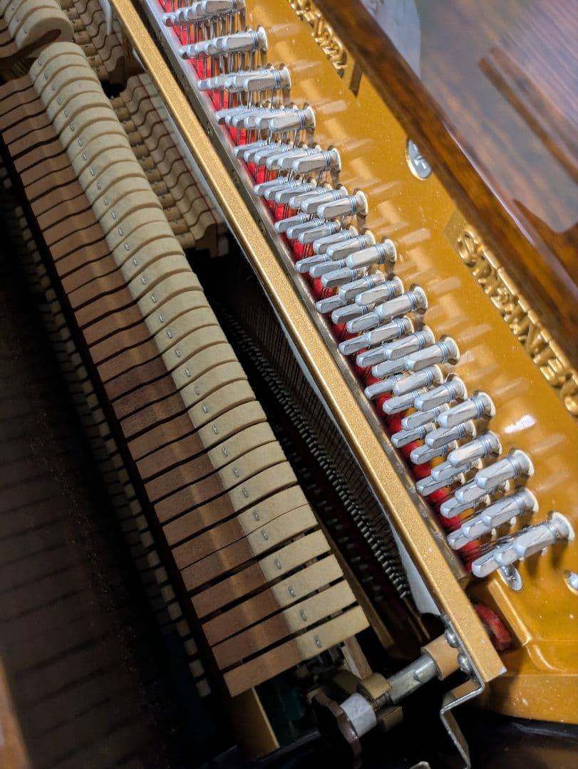 STEINBURG　アップライトピアノ　猫足　ダークウォールナット　木目調