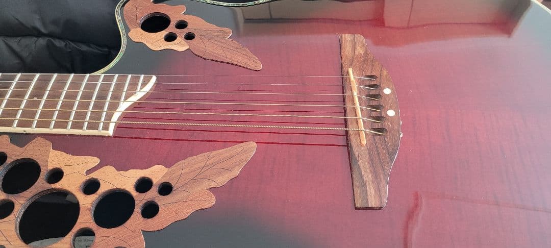 オベーションのエレアコギター CELEBRITY CC-44