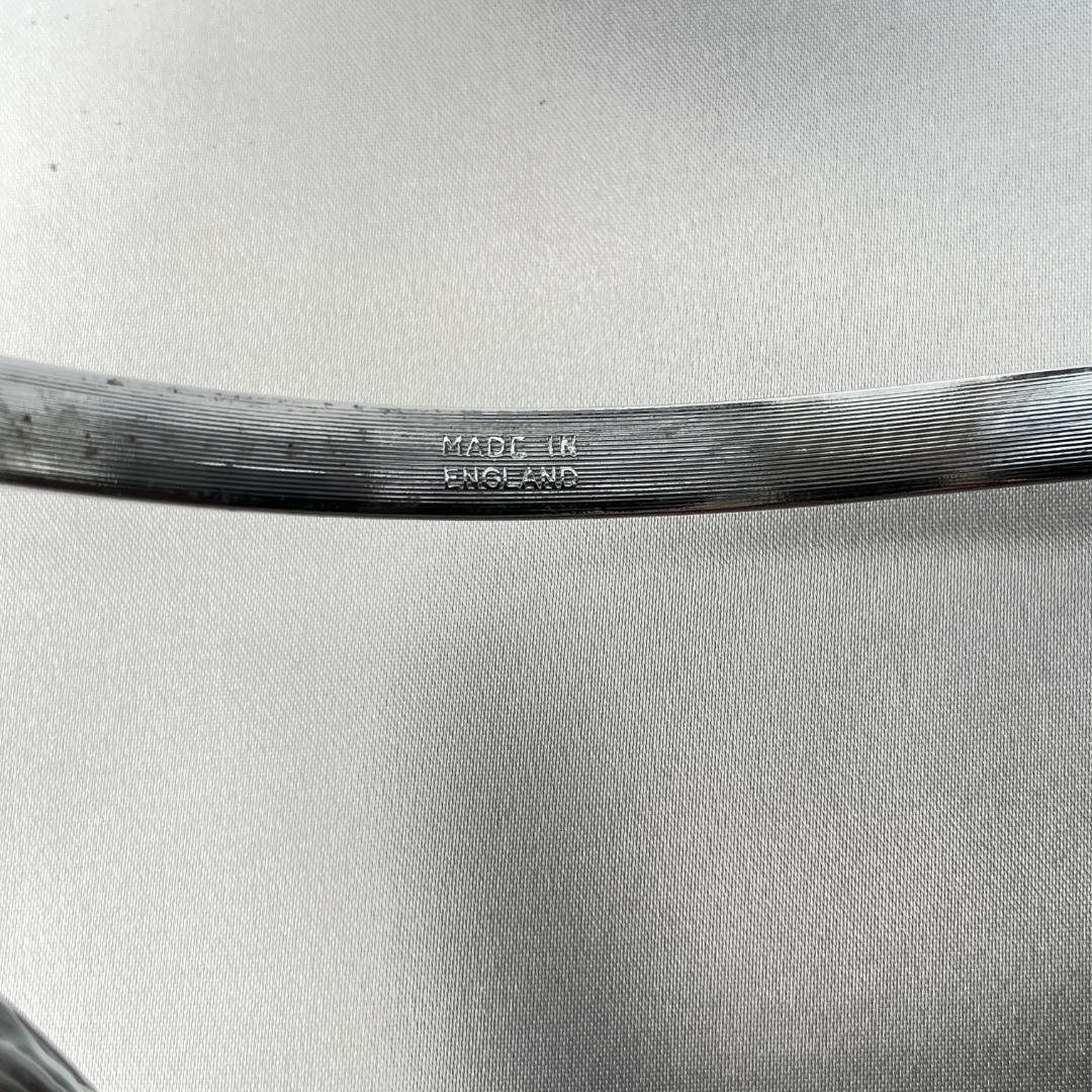 【英国】 葡萄のケーキスタンド バタフライ式