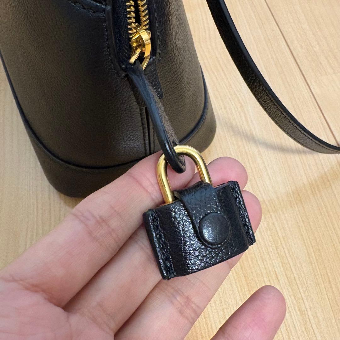 【美品】BALENCIAGA バレンシアガ Ville ヴィル ショルダーバッグ