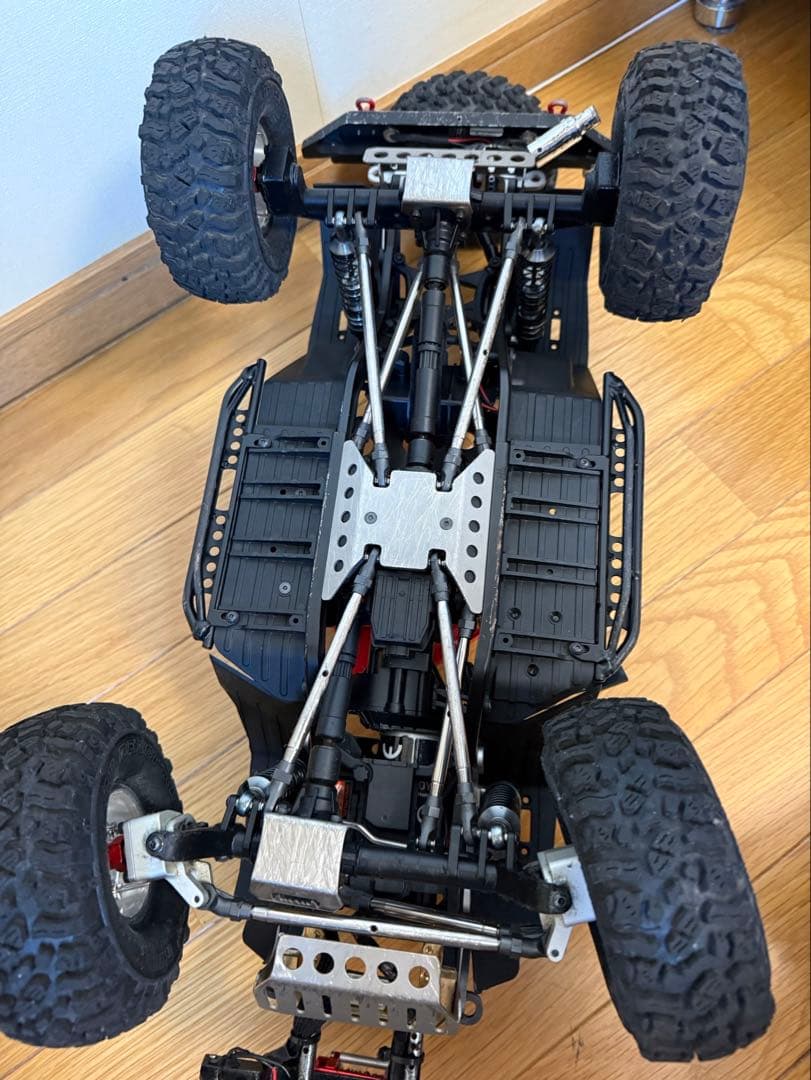 クローラーラジコン アキシャルSCX103