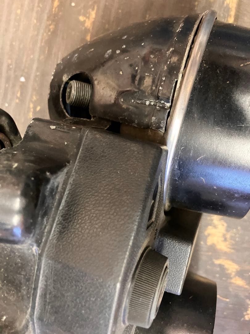 KAWASAKI カワサキ Z650 メーターだと思います。