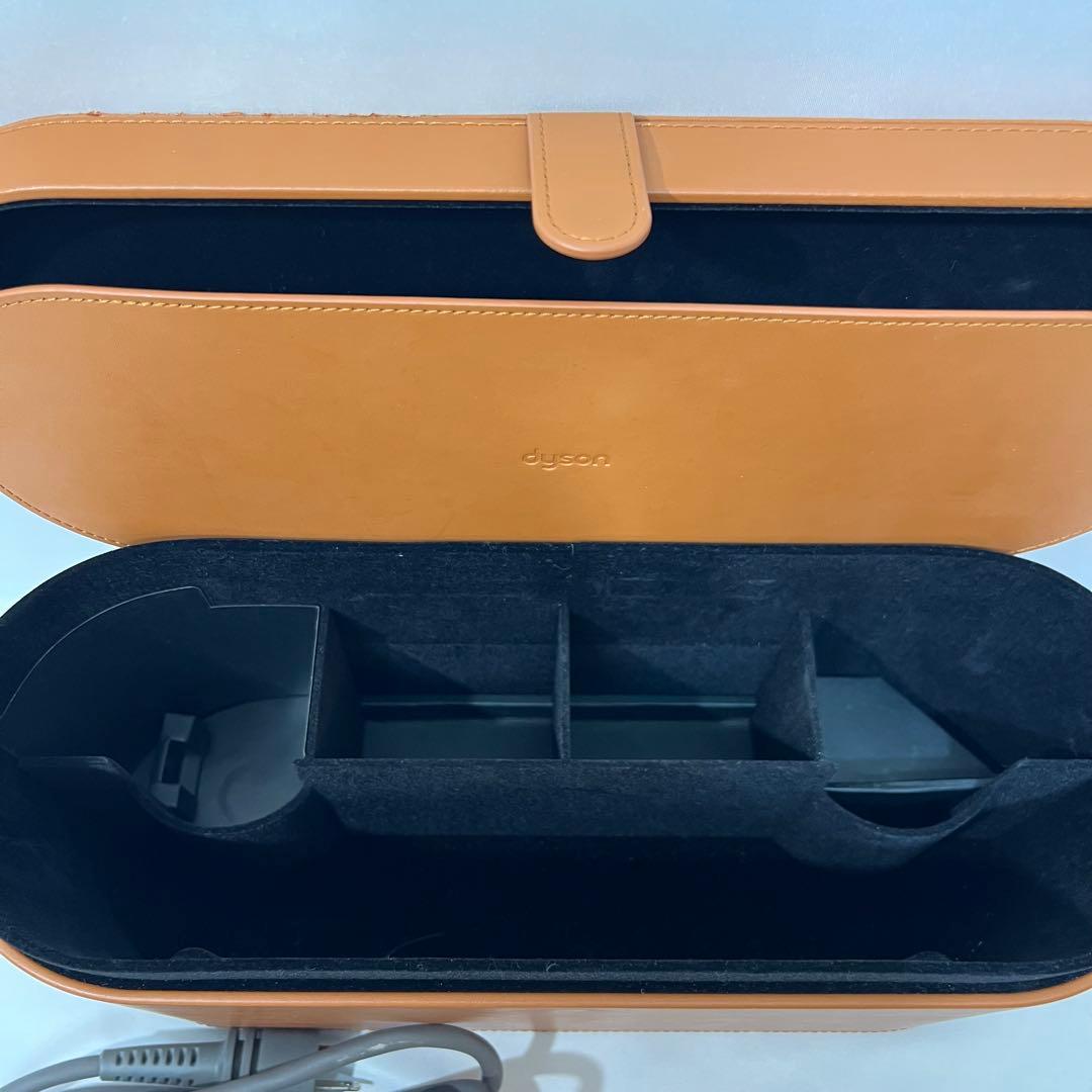 美品　Dyson Airwrap ヘアスタイラー HS01