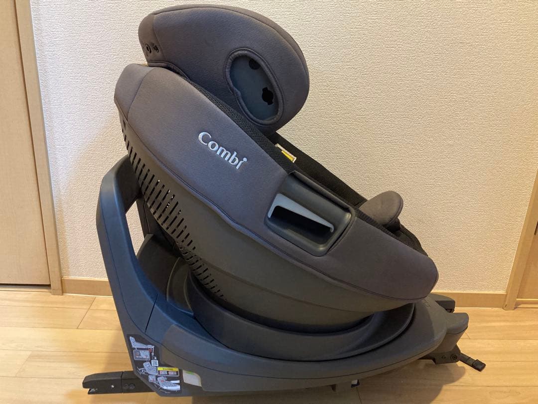 【良品】 Combi コンビ ZB-750 THE S plus ISOFIX