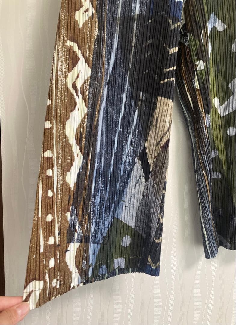 新品同　希少　プリーツプリーズ　イッセイミヤケ　ガウチョパンツ　マルチカラー　M