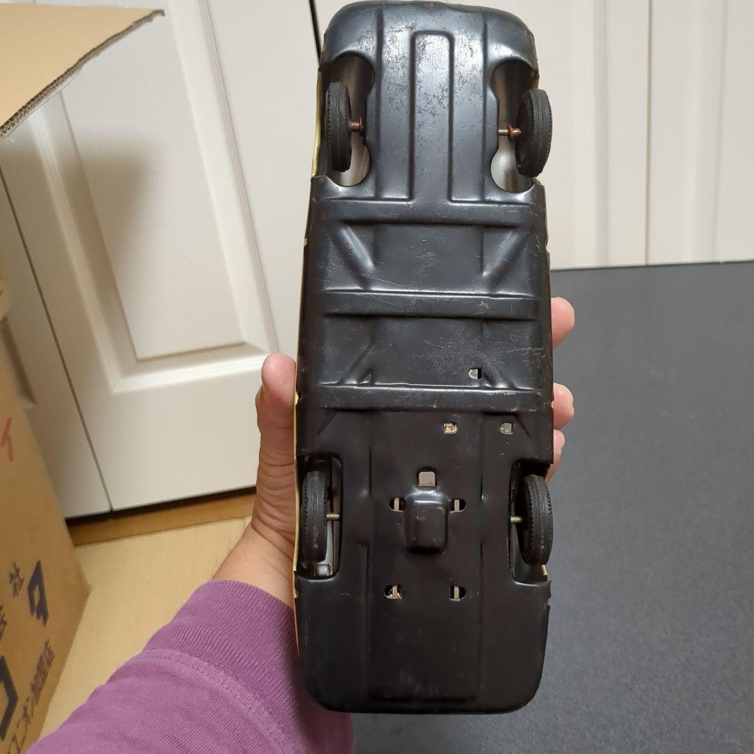 a*k様 仮面ライダー 車 ウイング付き フィギュア付き　ブリキ