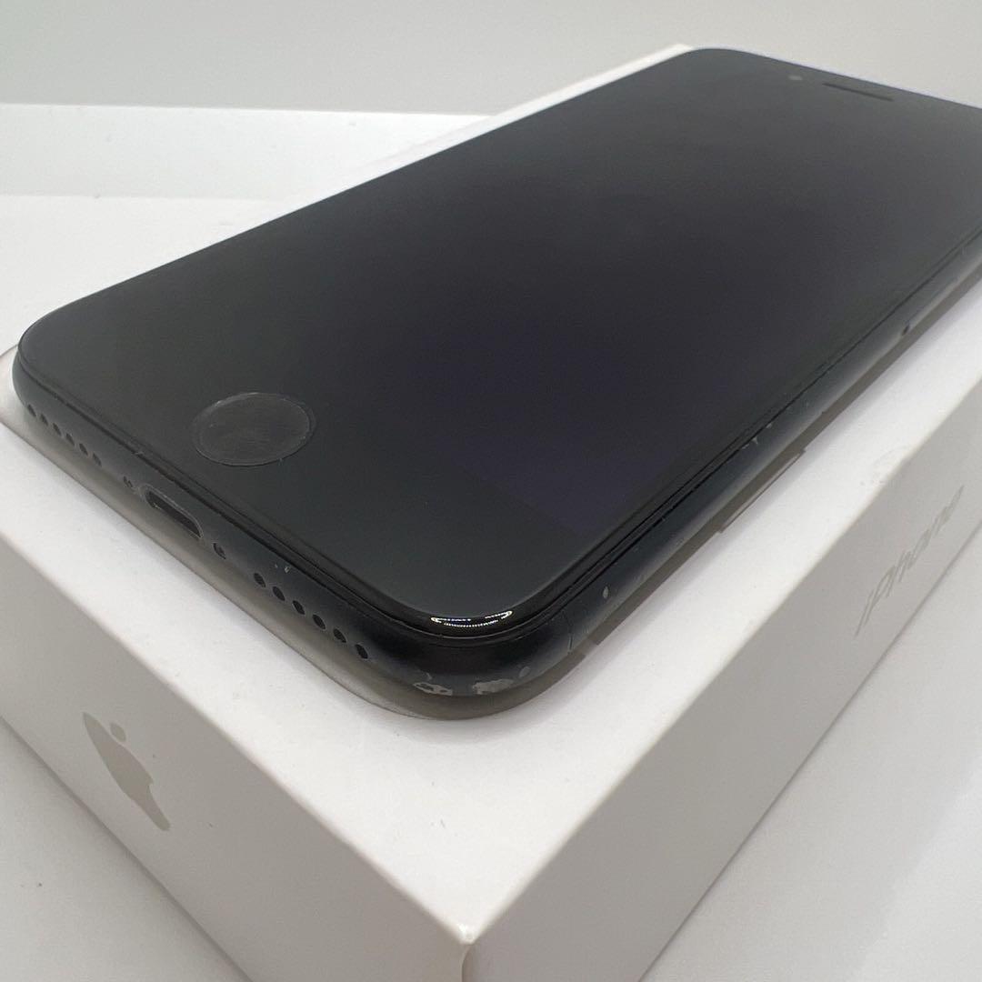 【格安美品】iPhone SE3 128GB simフリー本体 12