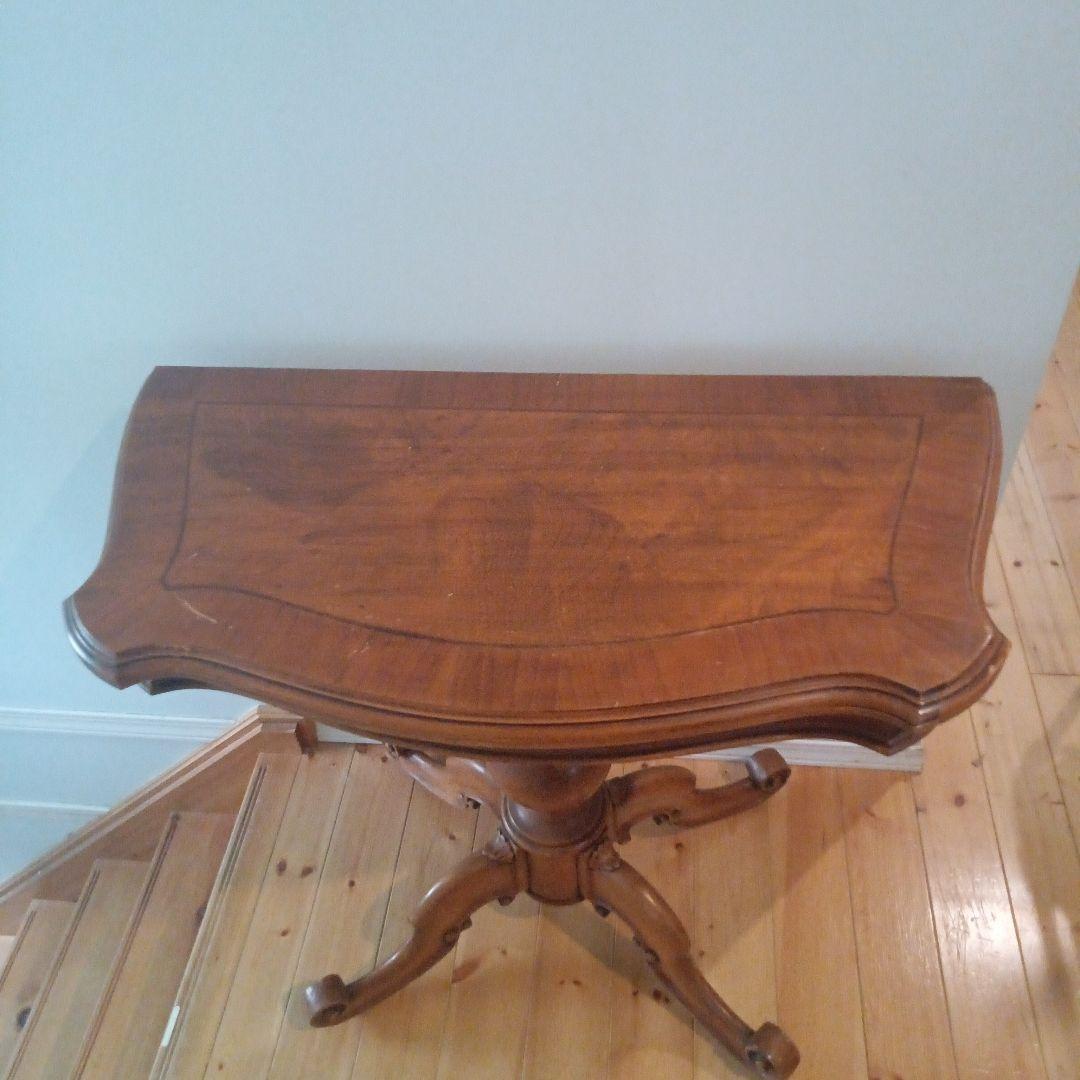 雰囲気ある佇まい✨カードテーブル　お部屋作りや店舗什器にも✨