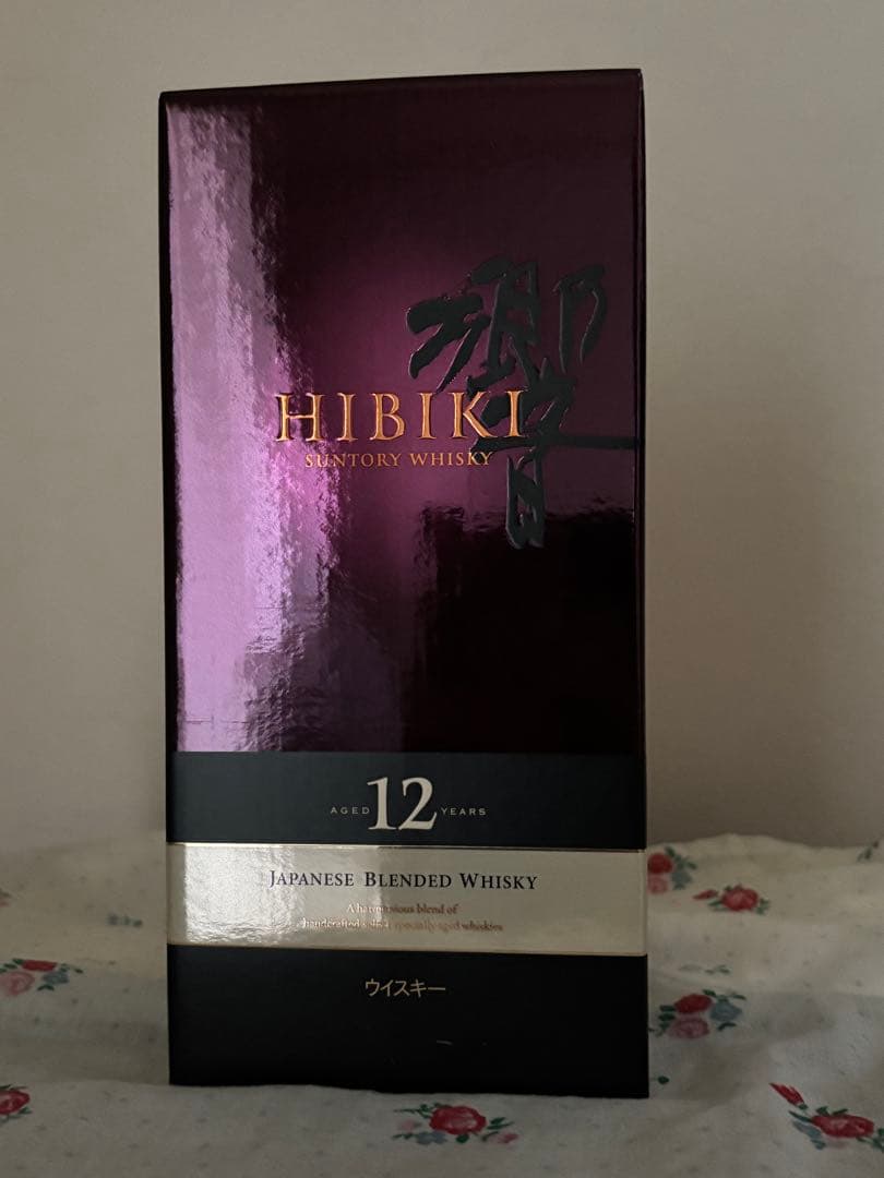 サントリー 響 12年 700ml 箱有り ウイスキー hibiki