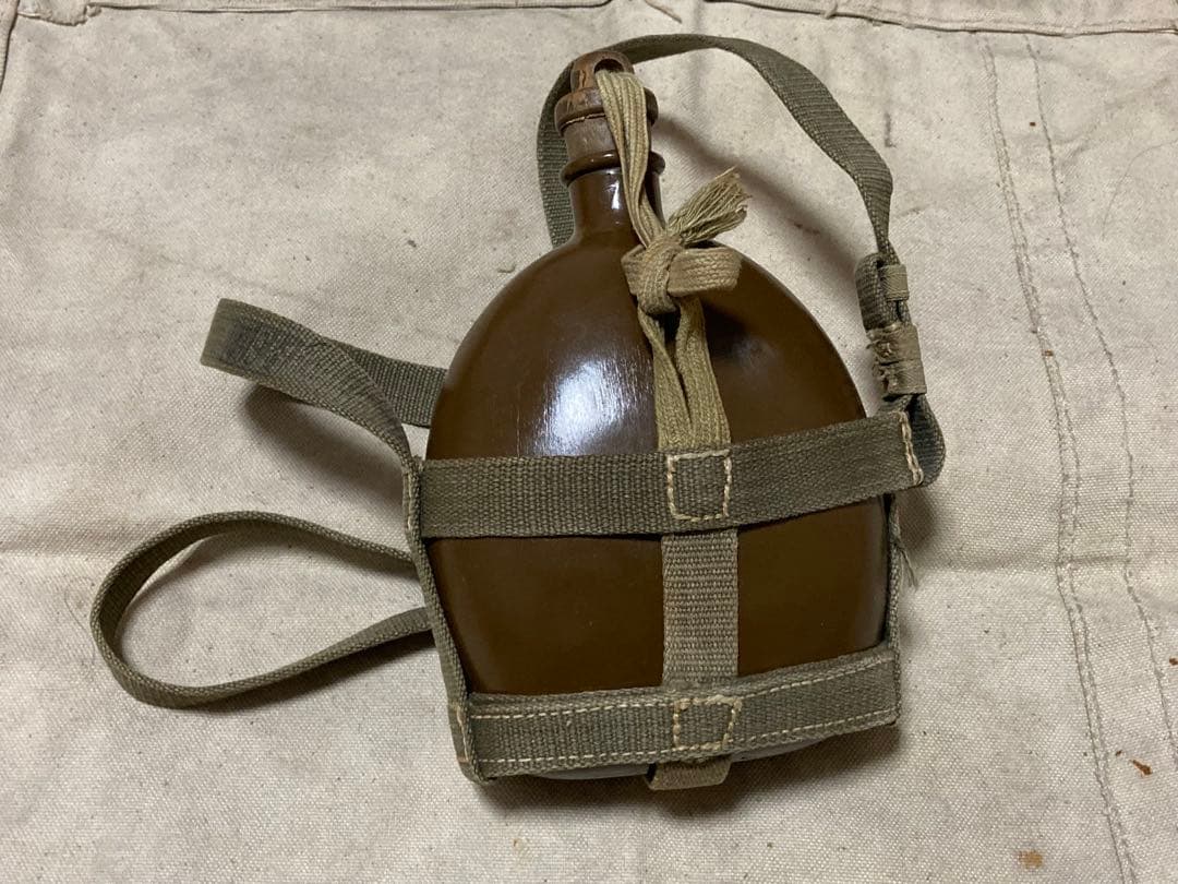 日本陸軍　水筒　未使用　実物