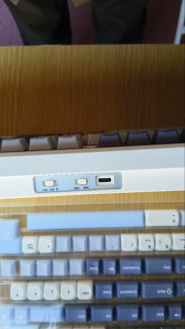 ​【日本未発売】GMK108 カスタムキーボード 苦茶紫轴V2搭載