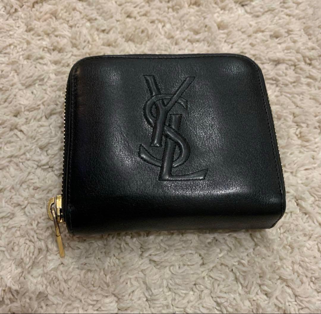 Yves Saint Laurent 二つ折り財布