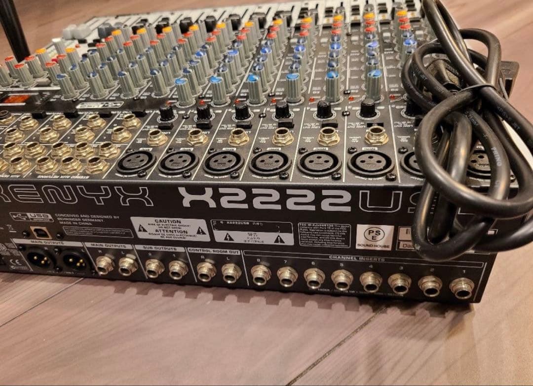 【behringer】HENYX X2222USB卓上アナログミキサー